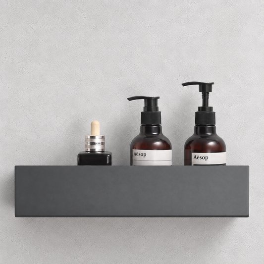 Étagère de douche LYAKE 40 cm en métal anthracite, fixée au mur, portant trois flacons